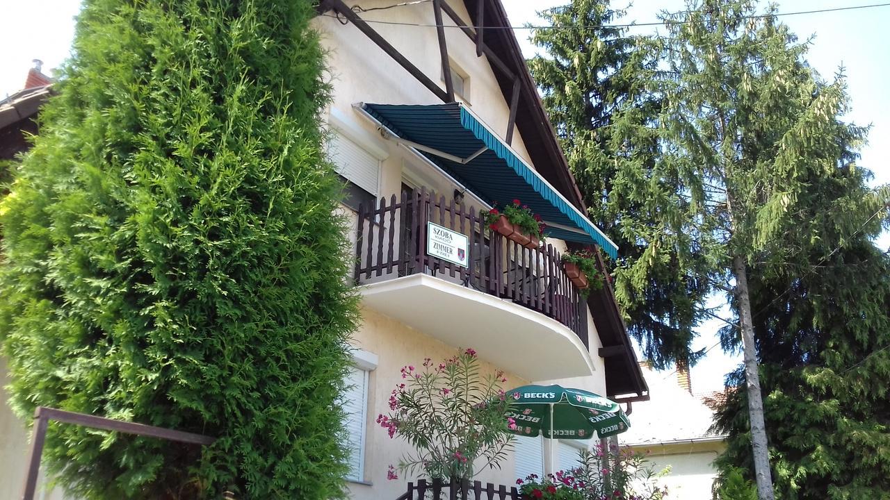 Holiday Apartmanház Zalakaros Exterior foto